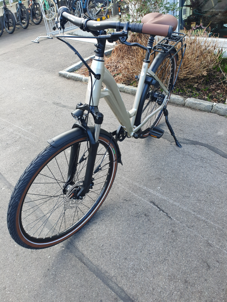 Velo De Ville A 400